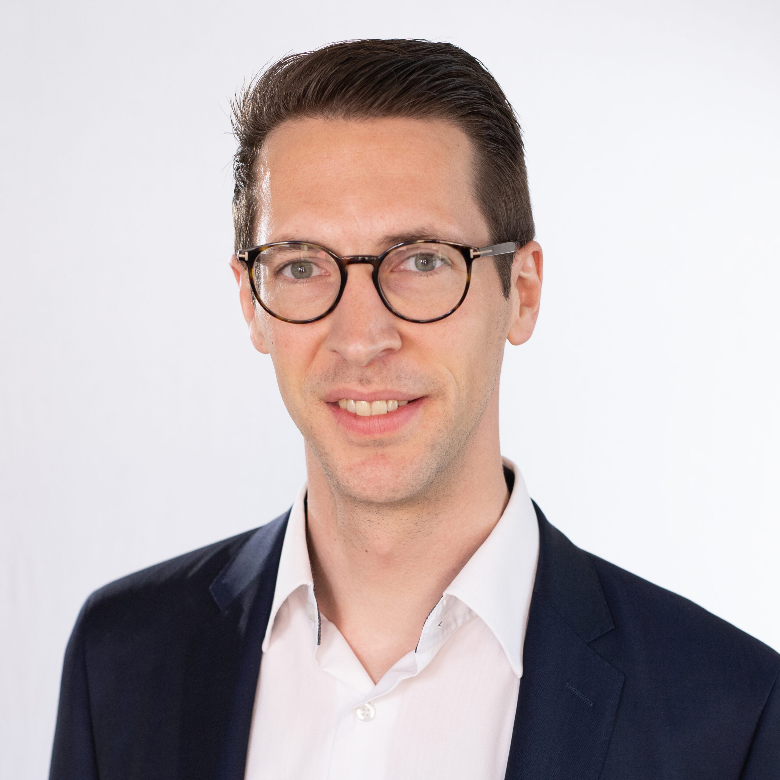 Julian Schröder - ARGOS – Familienunternehmen weiterführen